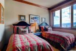 Highlands Slopeside - Bedroom